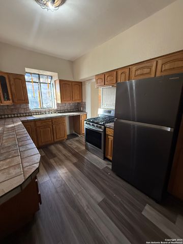 416 Buckingham Ave, San Antonio, TX 78210