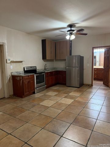 416 Buckingham Ave, San Antonio, TX 78210