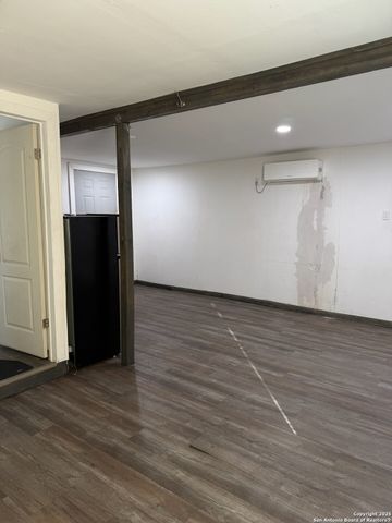 416 Buckingham Ave, San Antonio, TX 78210