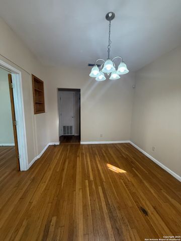 416 Buckingham Ave, San Antonio, TX 78210