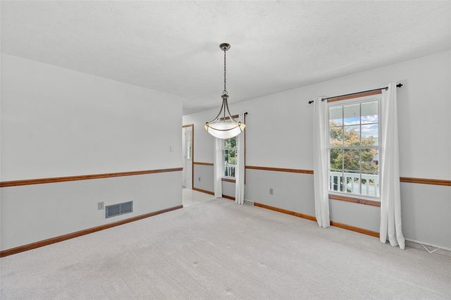 2420 Bonnie Dell Drive, South Park, PA 15129