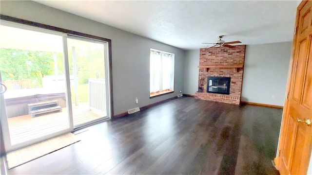 2420 Bonnie Dell Drive, South Park, PA 15129