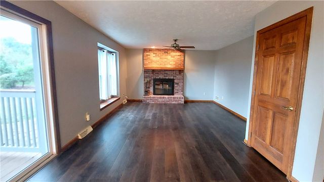 2420 Bonnie Dell Drive, South Park, PA 15129