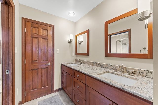 2420 Bonnie Dell Drive, South Park, PA 15129