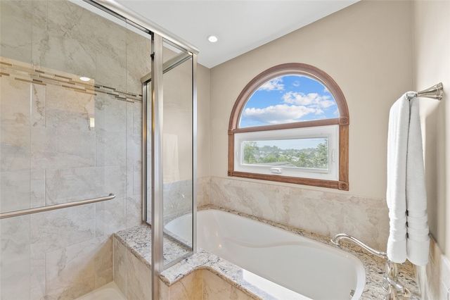 2420 Bonnie Dell Drive, South Park, PA 15129