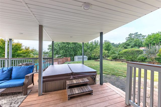 2420 Bonnie Dell Drive, South Park, PA 15129