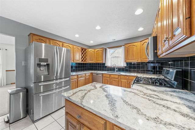 2420 Bonnie Dell Drive, South Park, PA 15129