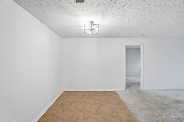 8887 Eagleview Drive, West Chester, OH 45069