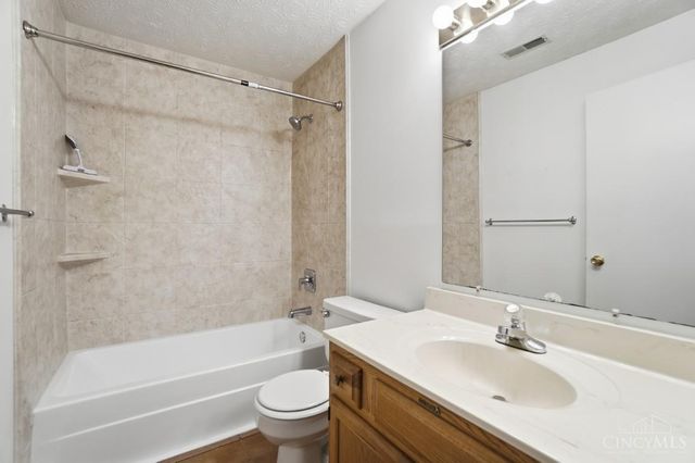 8887 Eagleview Drive, West Chester, OH 45069