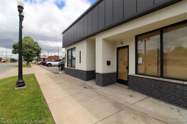 24435 W Warren Street, Dearborn Heights, MI 48127