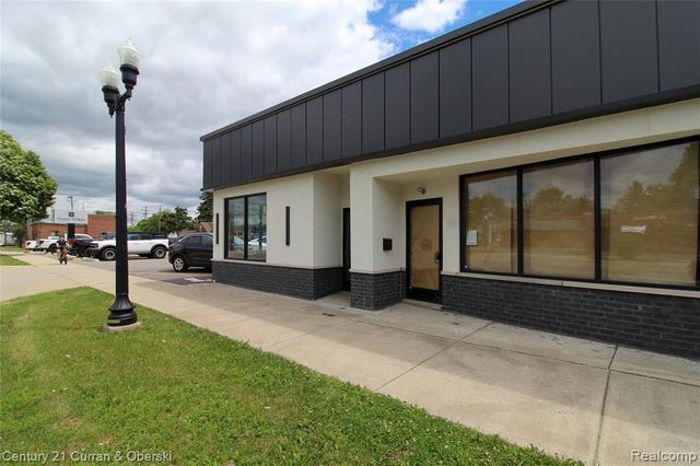 24435 W Warren Street, Dearborn Heights, MI 48127
