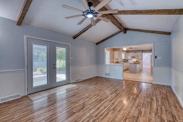 5071 W Sherwood Drive, Newburgh, IN 47630