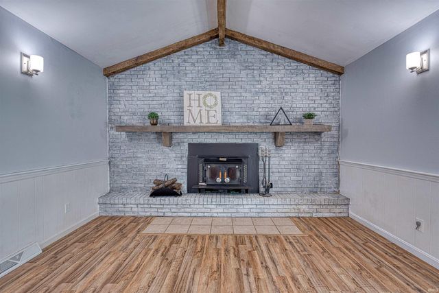 5071 W Sherwood Drive, Newburgh, IN 47630