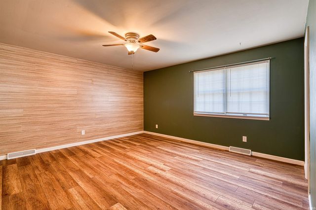 5071 W Sherwood Drive, Newburgh, IN 47630