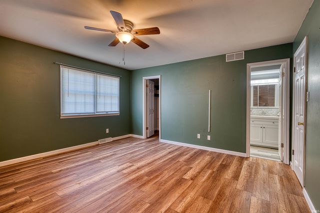 5071 W Sherwood Drive, Newburgh, IN 47630