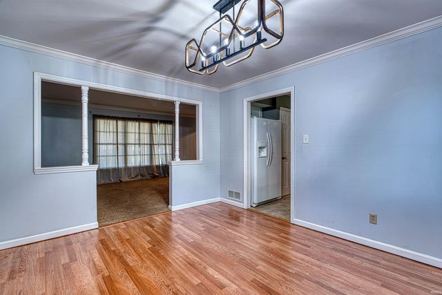 5071 W Sherwood Drive, Newburgh, IN 47630