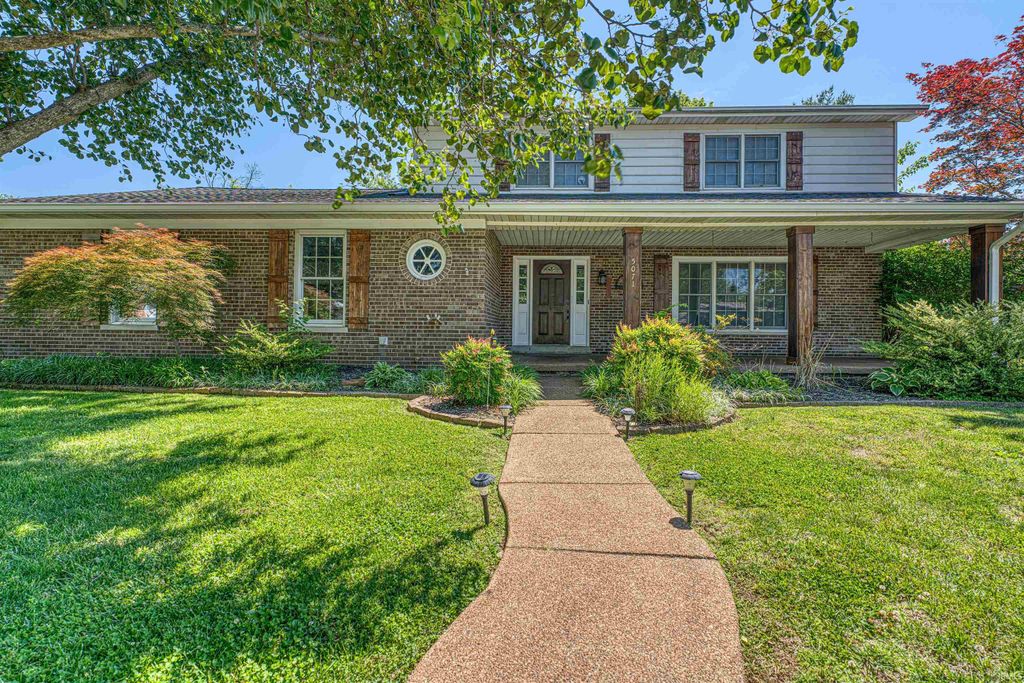 5071 W Sherwood Drive, Newburgh, IN 47630