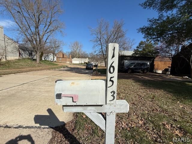 1653 Award Drive, Ballwin, MO 63021