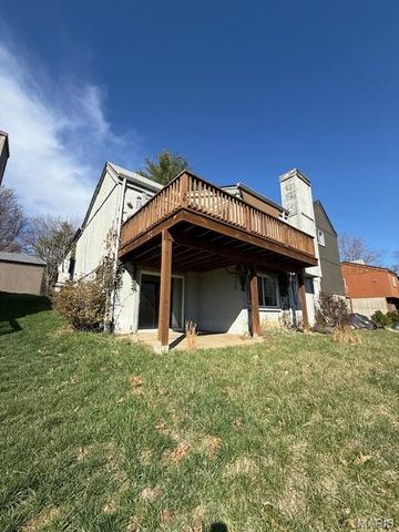 1653 Award Drive, Ballwin, MO 63021