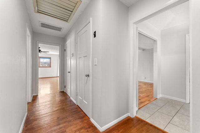 1922 E Meadow Drive, Springfield, MO 65804