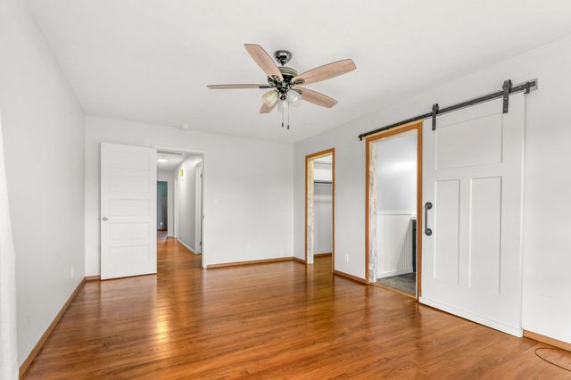 1922 E Meadow Drive, Springfield, MO 65804