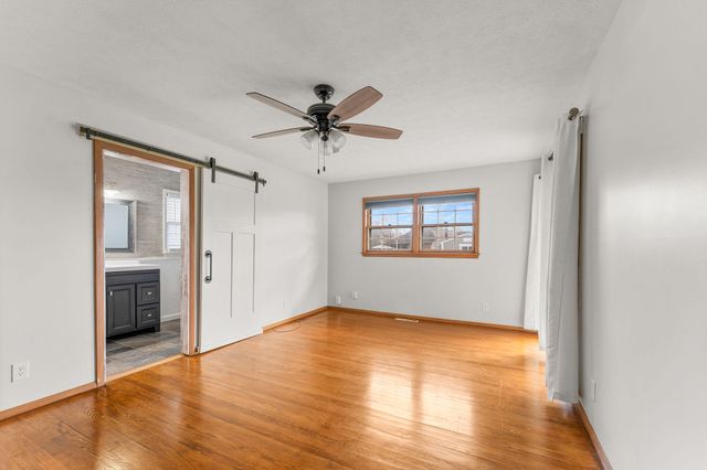 1922 E Meadow Drive, Springfield, MO 65804