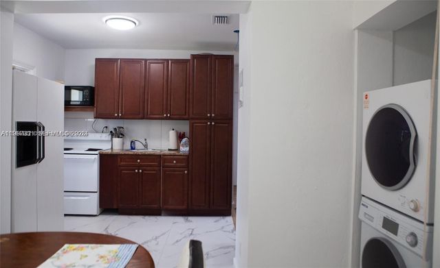 1821 Harding St, Hollywood, FL 33020