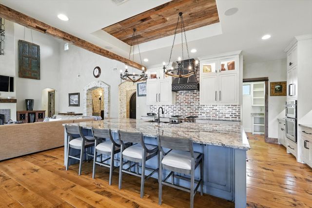 220 E Kings Road, Double Oak, TX 75077