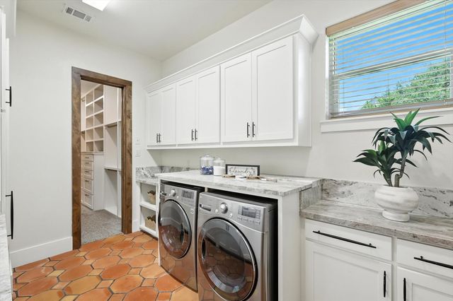 220 E Kings Road, Double Oak, TX 75077