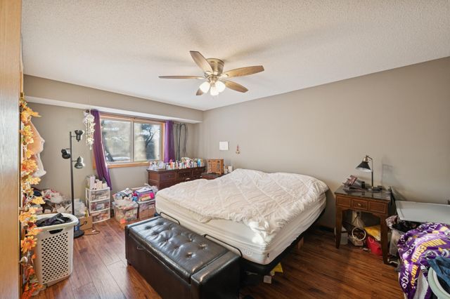 38509 8th Avenue, North Branch, MN 55056