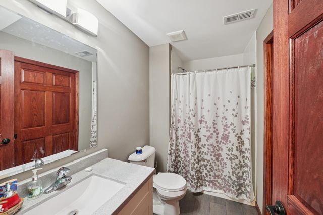 38509 8th Avenue, North Branch, MN 55056