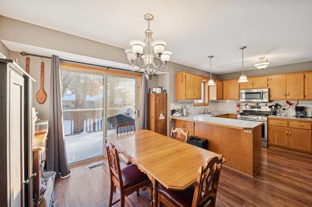 38509 8th Avenue, North Branch, MN 55056