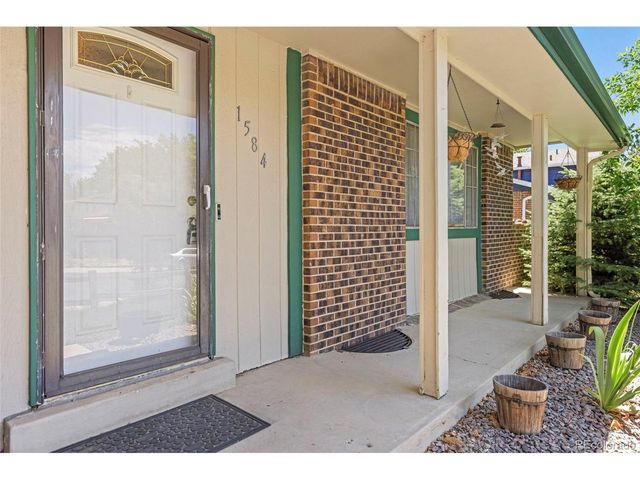 1584 S Fraser Way, Aurora, CO 80012