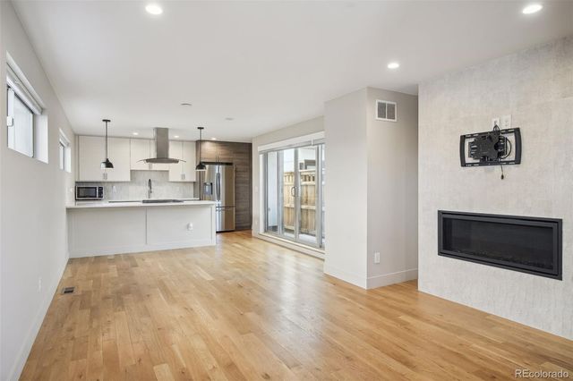 1386 Zenobia Street, Denver, CO 80204