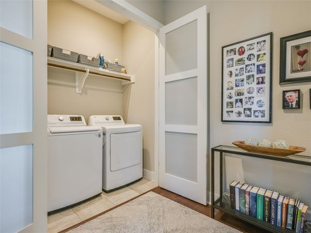 219 Honey Creek CT 10, Austin, TX 78738
