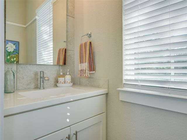 219 Honey Creek CT 10, Austin, TX 78738