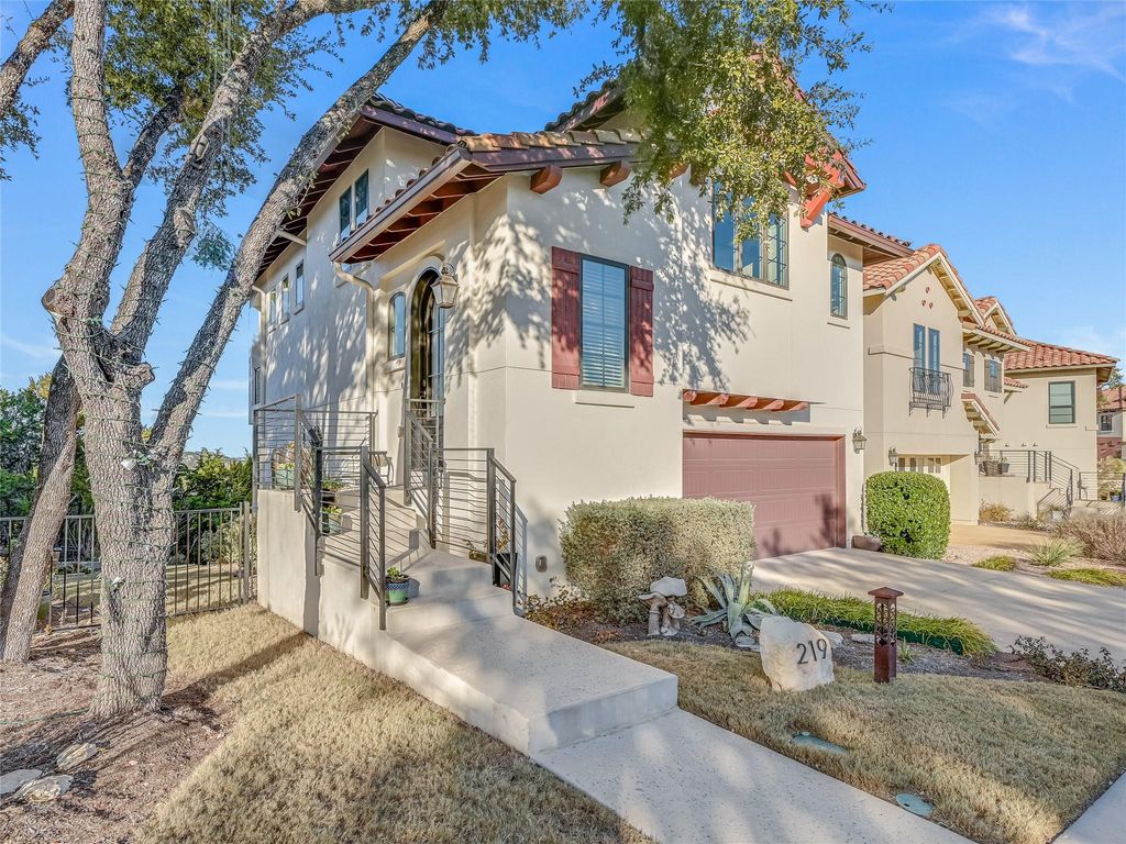 219 Honey Creek CT 10, Austin, TX 78738