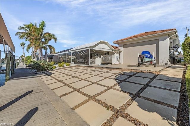 134 SW 53rd TER, Cape Coral, FL 33914