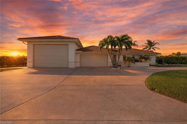 134 SW 53rd TER, Cape Coral, FL 33914