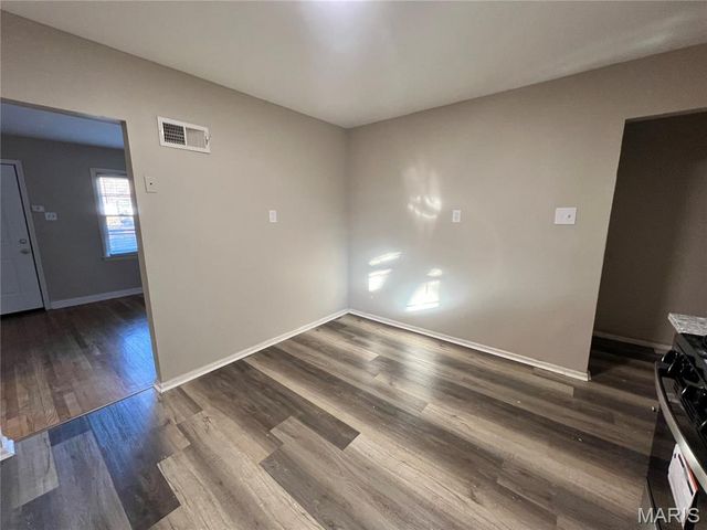 1456 Fairmeadows Lane, St Louis, MO 63138