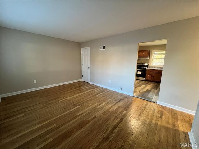 1456 Fairmeadows Lane, St Louis, MO 63138