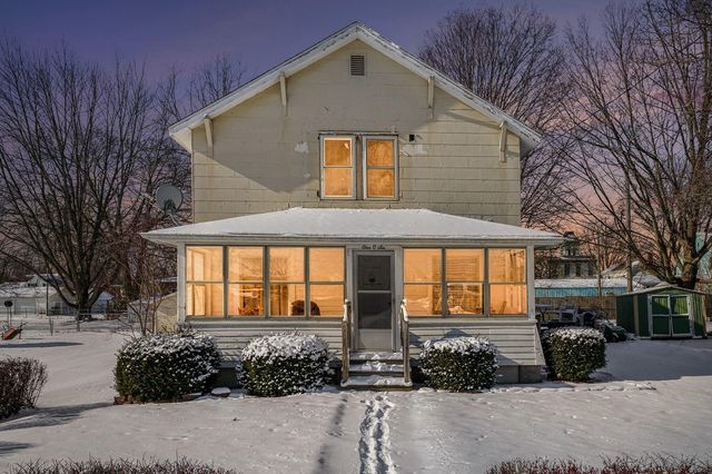 106 S Lincoln Street, White Pigeon Vllg, MI 49099