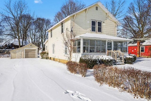 106 S Lincoln Street, White Pigeon Vllg, MI 49099