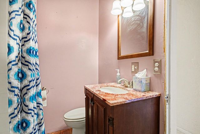 106 S Lincoln Street, White Pigeon Vllg, MI 49099