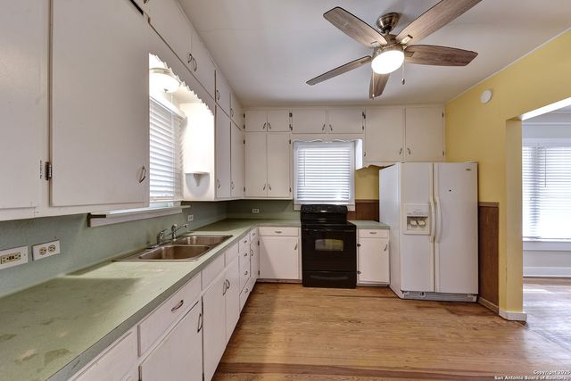 1292 N Business 35, New Braunfels, TX 78130