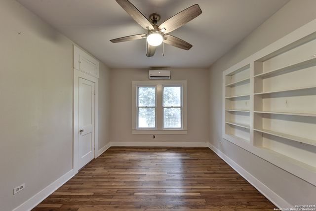 1292 N Business 35, New Braunfels, TX 78130