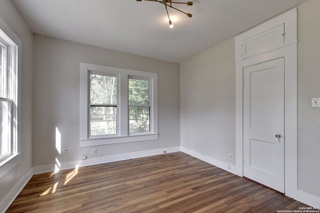 1292 N Business 35, New Braunfels, TX 78130