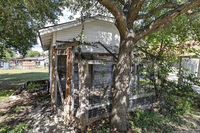 1292 N Business 35, New Braunfels, TX 78130