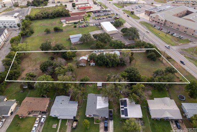 1292 N Business 35, New Braunfels, TX 78130