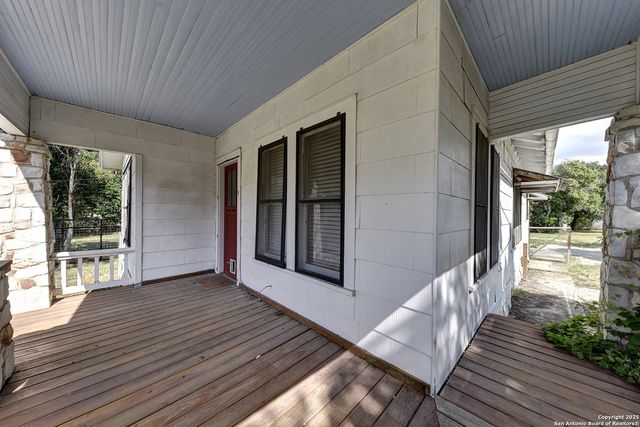 1292 N Business 35, New Braunfels, TX 78130